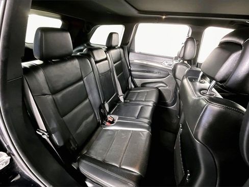 Used 2019 Jeep Grand Cherokee Limited w/ Luxury Group II image 25