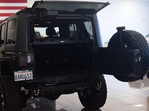 Used 2017 Jeep Wrangler Unlimited Sport w/ Quick Order Package 24S AWD/4WD image 19