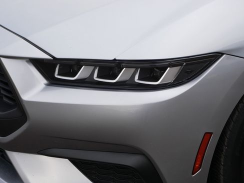 Used 2024 Ford Mustang Premium image 16