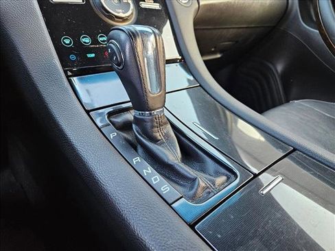 Used 2017 Ford Taurus Limited image 11