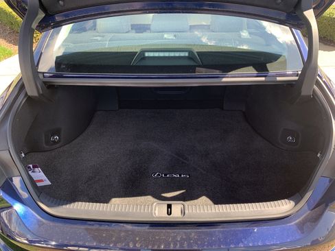 Certified 2025 Lexus ES 350 w/ Premium Package image 34