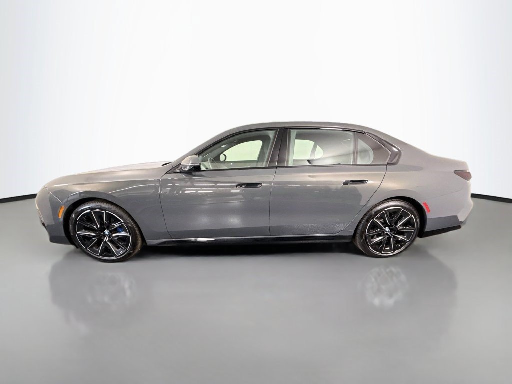 Used 2026 BMW 740i w/ Premium Package RWD image 6