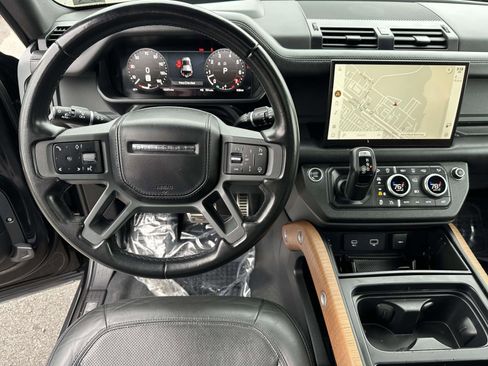 Used 2023 Land Rover Defender 110 X image 8