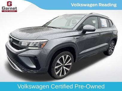 Certified 2024 Volkswagen Taos SE w/ Panoramic Sunroof Package