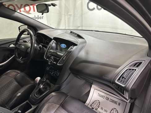 Used 2017 Ford Focus ST w/ Equipment Group 401A image 13