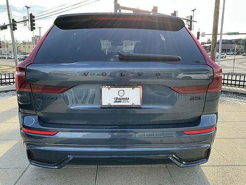 New 2026 Volvo XC60 B5 Ultra w/ Climate Package AWD/4WD image 9