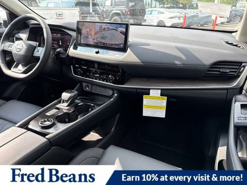 New 2026 Nissan Rogue Platinum w/ Platinum Premium Package AWD/4WD image 14