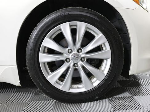 Used 2011 INFINITI M56 x w/ Deluxe Touring Pkg AWD/4WD image 6