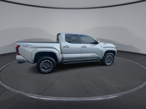 Used 2024 Toyota Tacoma TRD Sport image 17