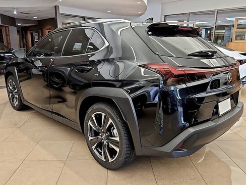 New 2026 Lexus UX 300h FWD image 7