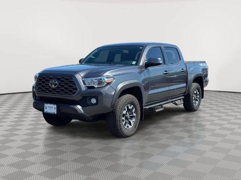Used 2022 Toyota Tacoma TRD Off-Road AWD/4WD image 3