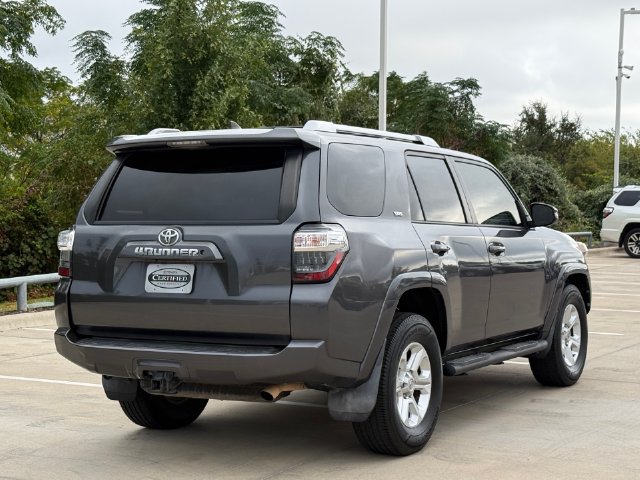 Used 2017 Toyota 4Runner SR5 Premium RWD image 4
