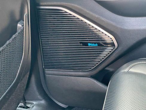 Used 2022 Jeep Grand Cherokee L Overland w/ Luxury Tech Group IV image 22