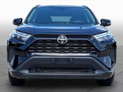 Certified 2025 Toyota RAV4 XLE FWD image 4