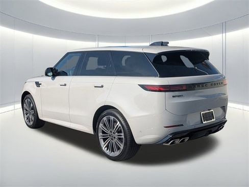 New 2025 Land Rover Range Rover Sport Dynamic SE image 7