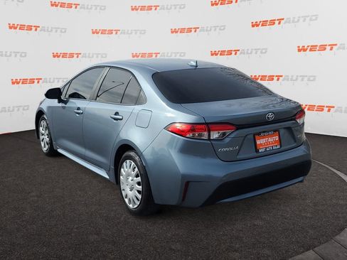 Used 2021 Toyota Corolla LE w/ Carpet Mat Package (TMS) FWD image 3