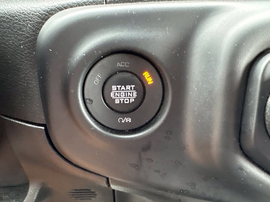 Used 2021 Jeep Wrangler Unlimited Rubicon AWD/4WD image 29