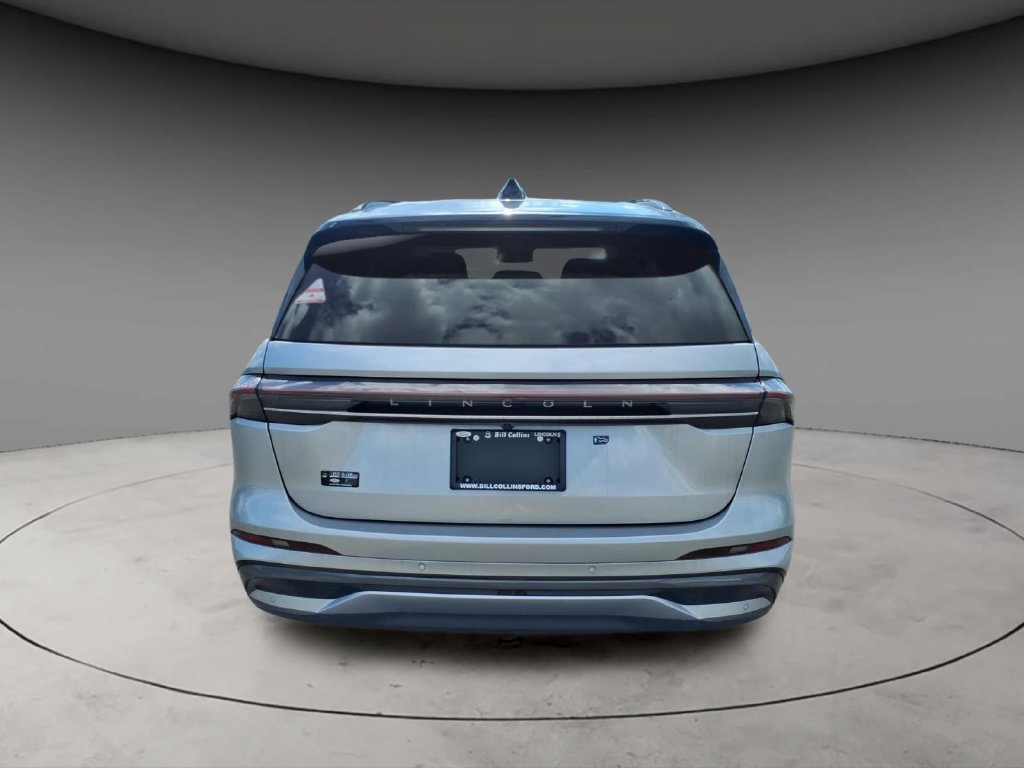 New 2026 Lincoln Nautilus Reserve w/ Jet Appearance Package AWD/4WD image 6