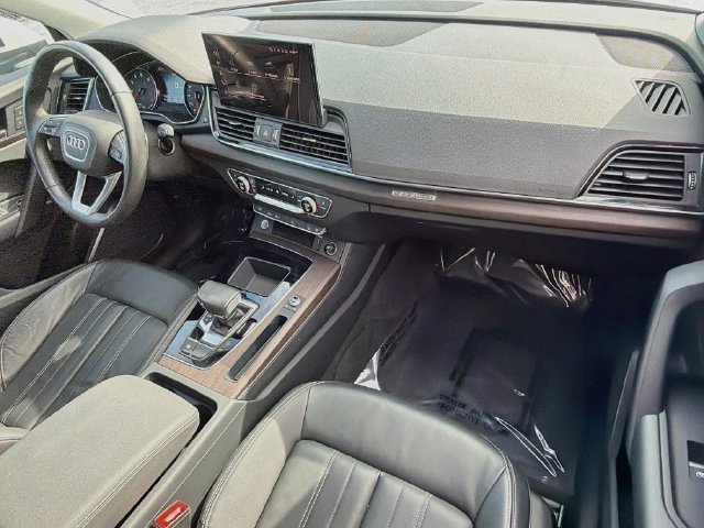Used 2023 Audi Q5 2.0T Premium w/ Convenience Package AWD/4WD image 14