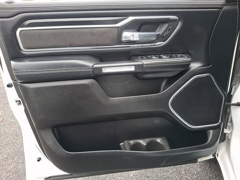 Used 2023 RAM 1500 Laramie AWD/4WD image 14