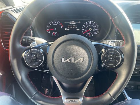 Used 2022 Kia Soul Turbo image 19