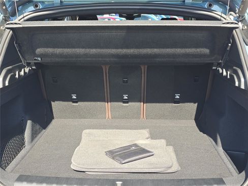 Used 2025 BMW X1 xDrive28i image 9