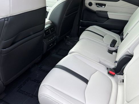 New 2026 Honda Pilot Touring image 11