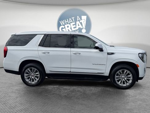 Certified 2024 GMC Yukon SLT AWD/4WD image 2