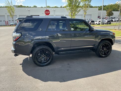 Used 2024 Toyota 4Runner SR5 Premium w/ Moonroof Package AWD/4WD image 11