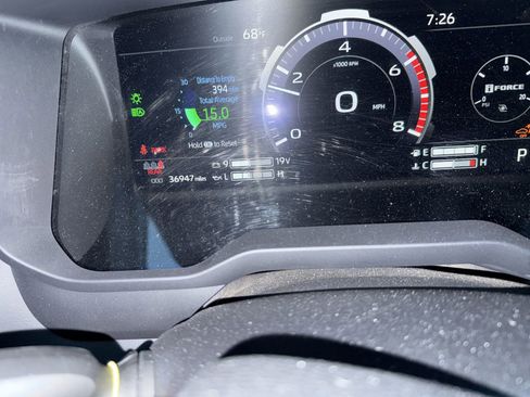 Used 2023 Toyota Tundra Platinum image 4