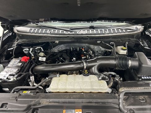 Certified 2025 Ford Expedition Platinum image 38