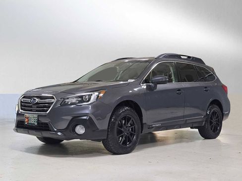 Used 2019 Subaru Outback 3.6R Limited image 7