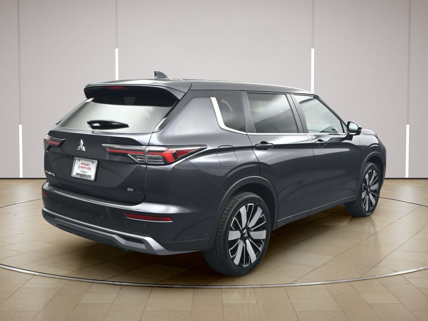 Used 2025 Mitsubishi Outlander SE AWD/4WD image 7