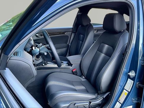 Used 2025 Honda Civic Sport image 17