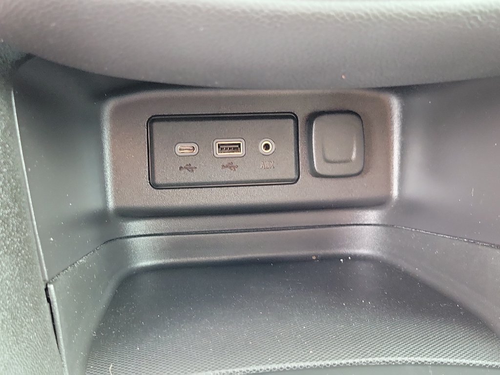 Used 2024 Chevrolet Equinox LT w/ LPO, Cargo Package FWD image 25