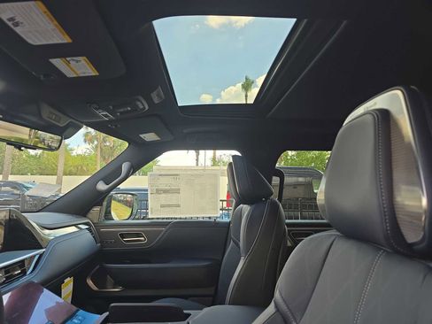 New 2026 INFINITI QX80 4WD image 28