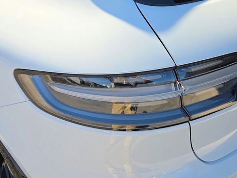 New 2026 Porsche Macan GTS image 26