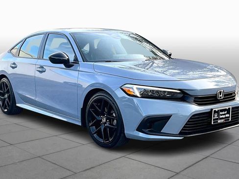 Used 2022 Honda Civic Sport image 2