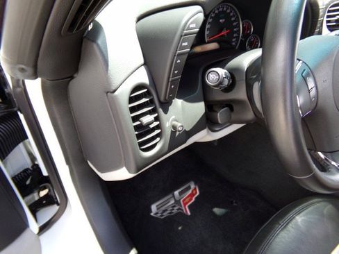 Used 2013 Chevrolet Corvette Grand Sport w/ 3LT Preferred Equipment Group RWD image 16