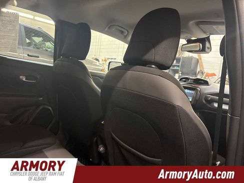 Used 2020 Jeep Renegade Altitude image 31