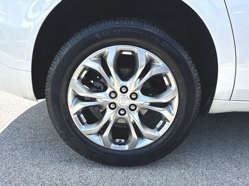Used 2020 Buick Enclave Avenir w/ Avenir Technology Package AWD/4WD image 34