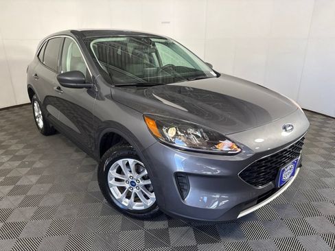 Used 2022 Ford Escape SE AWD/4WD image 2