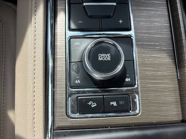 Used 2024 Ford Expedition Max Limited AWD/4WD image 17
