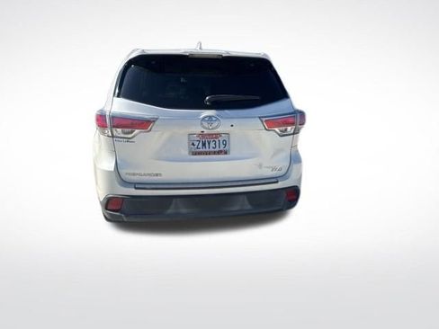 Used 2015 Toyota Highlander XLE image 8