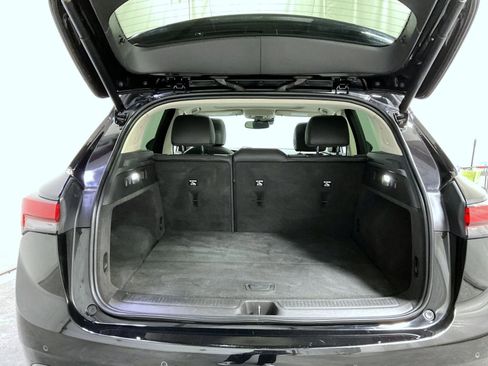 Used 2022 Buick Envision Essence w/ Technology Package I image 9