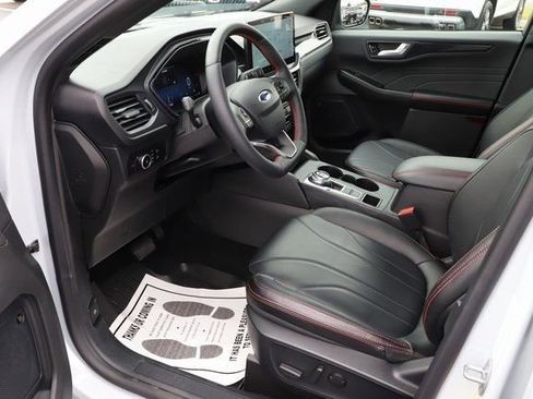 Used 2025 Ford Escape ST-Line Elite w/ Premium Technology Package image 13