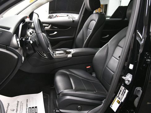 Used 2020 Mercedes-Benz GLC 300 4MATIC image 9