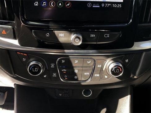 Used 2021 Chevrolet Traverse Premier w/ Redline Edition image 27