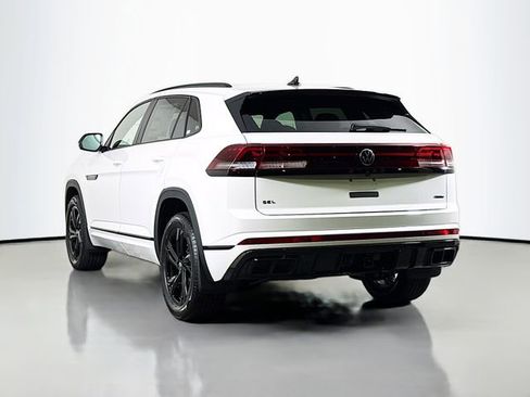 New 2026 Volkswagen Atlas Cross Sport SEL R-Line image 5