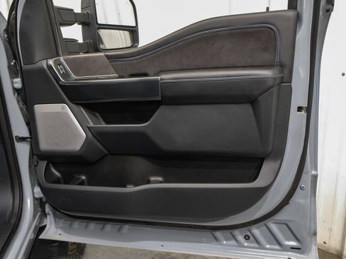 Used 2025 Ford F350 Platinum AWD/4WD image 46